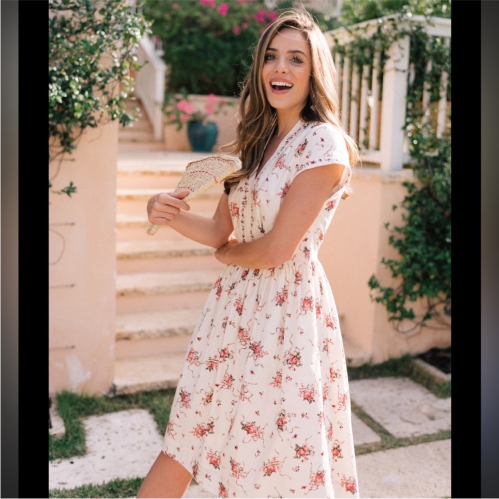 Gal Meets Glam Floral Cream Midi Dress